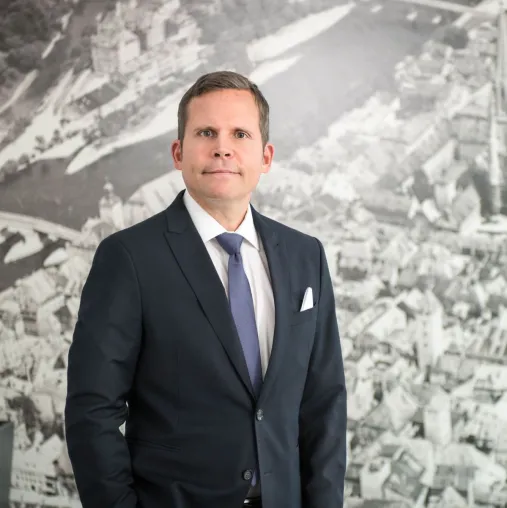 Bild: Geschäftsführer Dipl.-Kfm. Frank Esslinger übernimmt Lehrtätigkeit an der IU Internationalen Hochschule