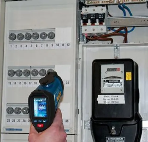 Bild: Temperaturanzeige im Real Bild – das PCE-IVT 1 Thermometer