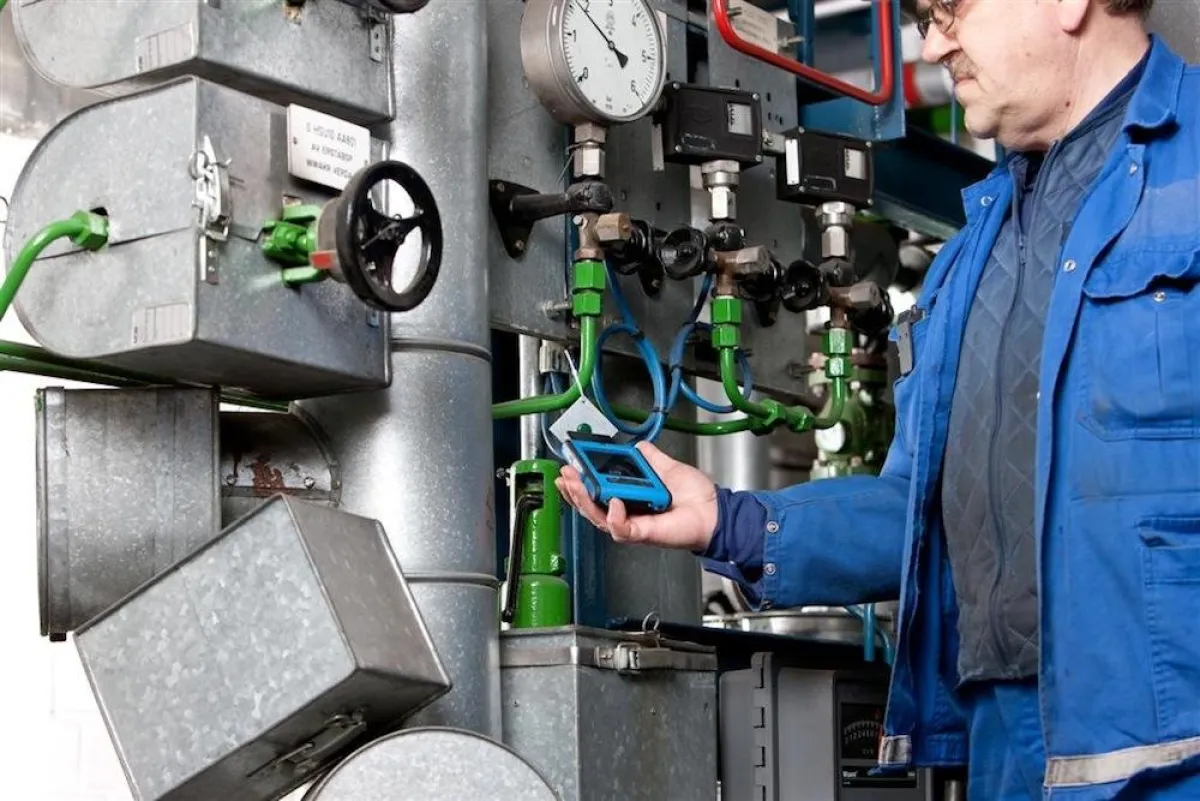 Instanhaltung-Überwachung