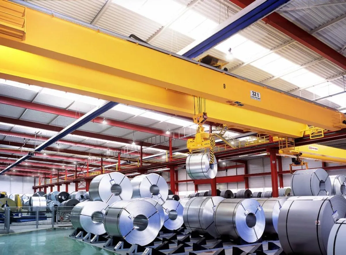 Bild: Coil Handling, Brückenkran mit großer Spannweite