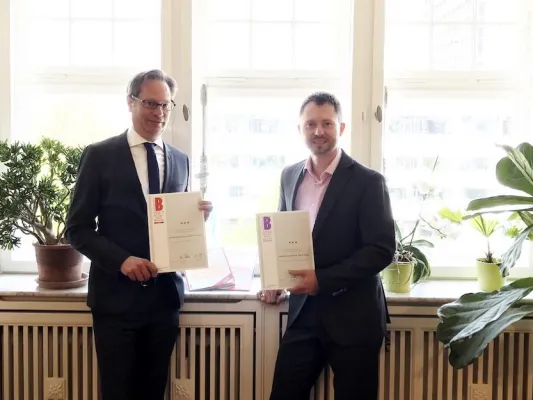 Bild: Innovation & Wachstum, Strategieentwicklung: neueBeratung gehört erneut zu den besten Unternehmensberatungen