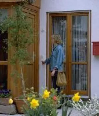 Lichtsignalanlagen – ein unbekanntes aber wirkungsvolles Hilfsmittel Bild: Lichtsignalanlagen – ein unbekanntes aber wirkungsvolles Hilfsmittel