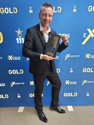 Bild: Mit Herz und klarer Kante: Osnabrücker Marco Körner gewinnt den Internationalen Speaker Slam