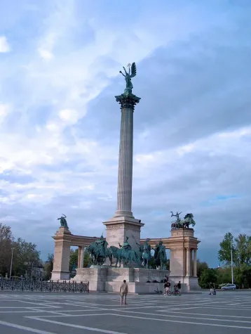 Auf einer Klassenfahrt Budapest entdecken Bild: Auf einer Klassenfahrt Budapest entdecken
