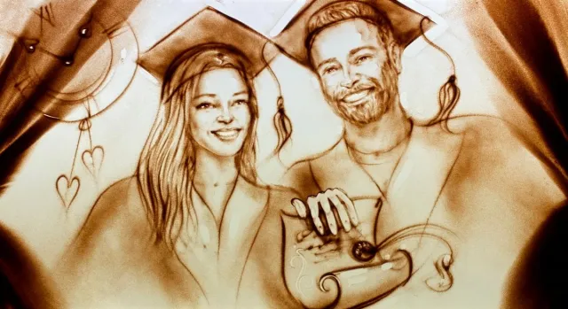 Bild: Sandmalerei Team: Neuer Start in die Unabhängigkeit mit frischem Team und erweitertem Service