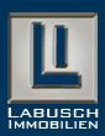 LABUSCH IMMOBILIEN bietet Luxus-Terrassen-Wohnungen mit traumhafter Seesicht auf den Walensee Bild: LABUSCH IMMOBILIEN bietet Luxus-Terrassen-Wohnungen mit traumhafter Seesicht auf den Walensee