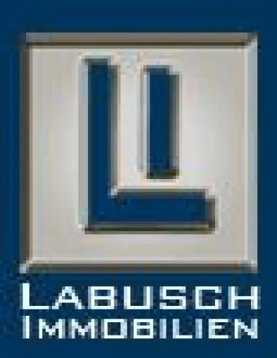 Bild: LABUSCH IMMOBILIEN bietet Luxus-Terrassen-Wohnungen mit traumhafter Seesicht auf den Walensee