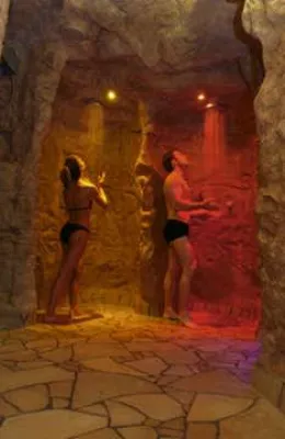 Felsenbau - Wohlfühlen in besonderem Ambiente Bild: Felsenbau - Wohlfühlen in besonderem Ambiente