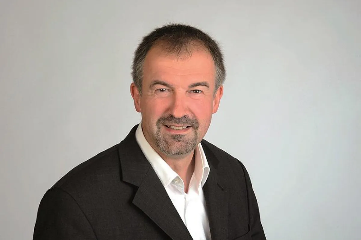 Andreas Mankel, Geschäftsführer der 7x7finanz GmbH, lädt zum Kapitalgebertreffen ein.