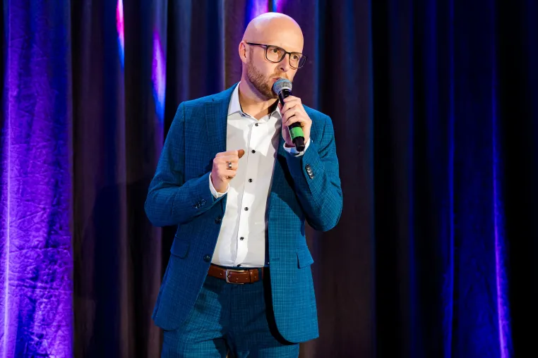 Bild: Safety Experte Peter Elster überzeugt beim internationalen Speaker Slam