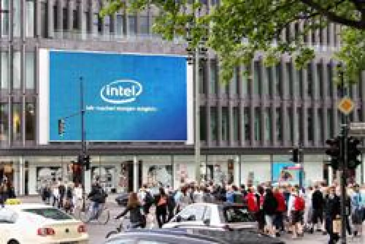 Videro 3.2 Software steuert LED-Screen am Kurfürstendamm in Berlin