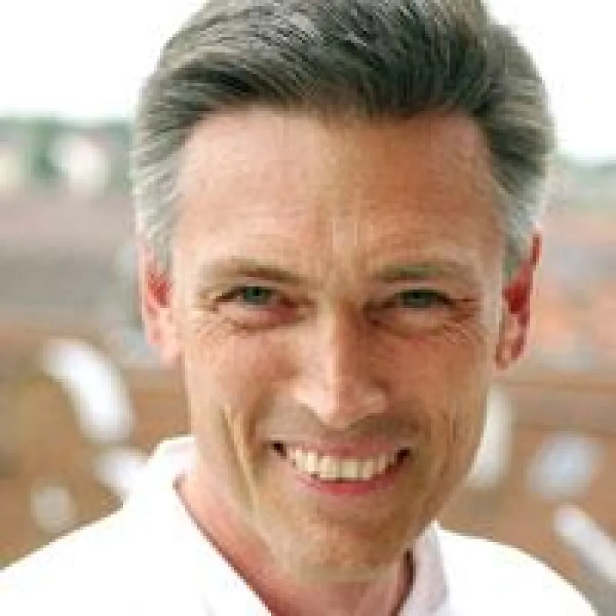 PD Dr. med. Ulrich Fauth kennt sich mit den Gefahren der Unterkühlung aus und gibt einfache Tipps