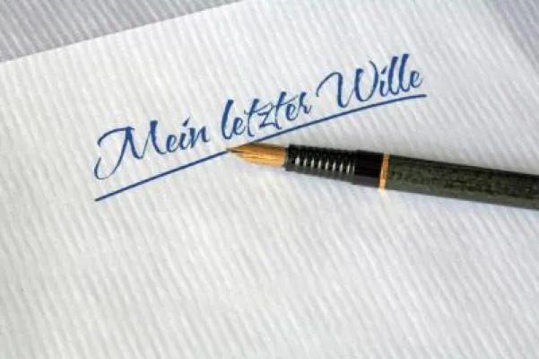 Bild: Wenn Schuldner erben, kann sich der Gläubiger freuen!? Weit gefehlt!