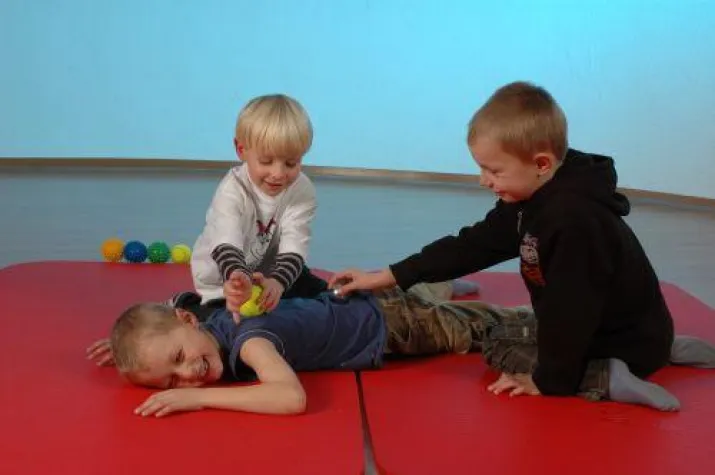 Unsere Kinder sitzen sich krank Bild: Unsere Kinder sitzen sich krank