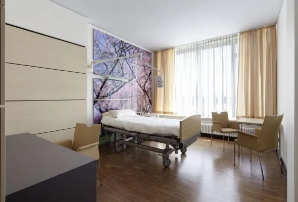 Bild: Schwarzwald-Baar Klinikum nimmt Vorreiterrolle ein / Im Trend: Hotelcharakter statt Krankenhausatmosphäre