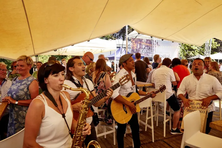 60 Jahre und fast ein digital Native: Laudert feiert Jubiläum Bild: 60 Jahre und fast ein digital Native: Laudert feiert Jubiläum