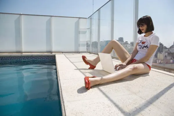 Bild: Die verkabelte Frau