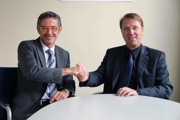 Bild: Ein starkes Duo: Röhm und HWR schließen strategische Partnerschaft