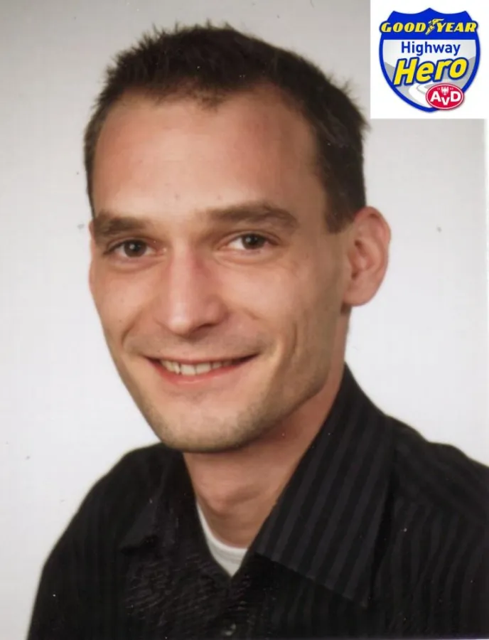 Goodyear und der AvD haben Sven Rauhut zum Highway Hero des Monats November gekürt