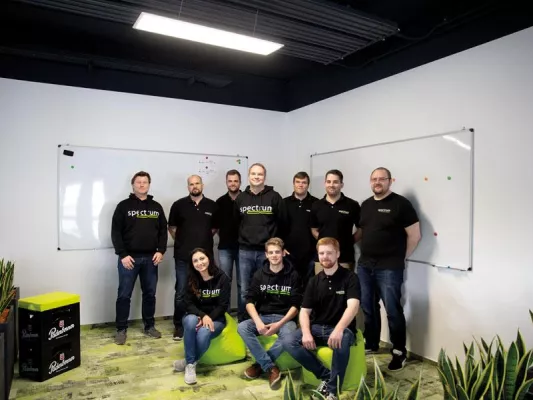 Paderborner spectrum8 GmbH bezieht neues Firmengebäude am Oberen Feld Bild: Paderborner spectrum8 GmbH bezieht neues Firmengebäude am Oberen Feld