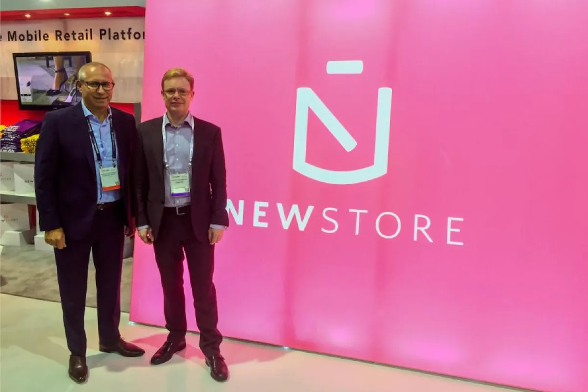 Friedhelm Scharhag (CEO Mobizcorp, links) und Stephan Schambach (CEO NewStore)