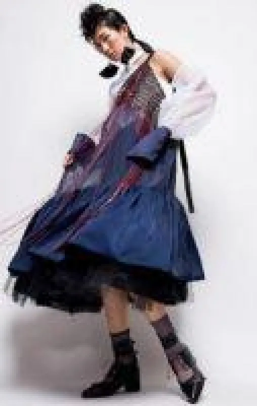 Carol Tong gehört diesem Modell zu den Finalisten des Hong Kong Young Fashion Designers' Contest. Foto: HKTDC