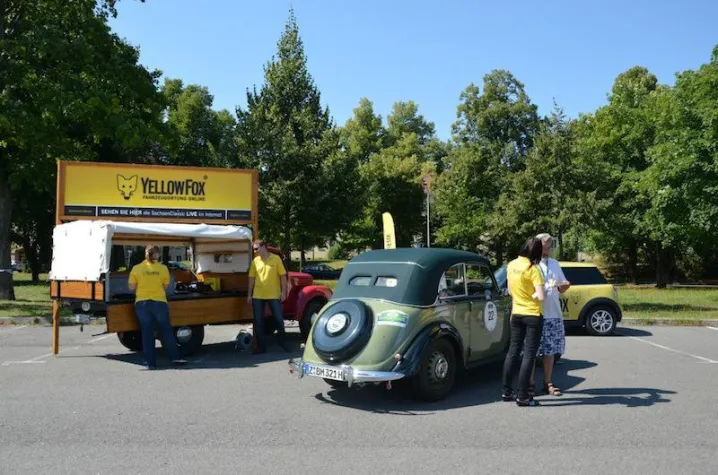 Bild: Oldtimer fahren mit Telematik-System von YellowFox zur Sachsen Classic 2012