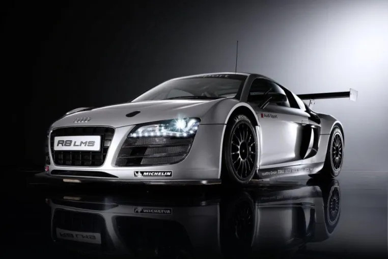 Bild: Talent meets Erfahrung - Christopher Haase wechselt auf Audi R8