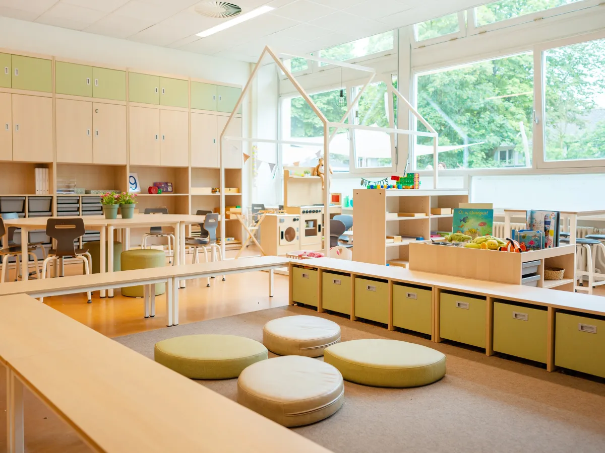 Flexible Lernwelten im Bestand: Innovative Einrichtungslösungen von Partner Eromesmarko. (© Eromesmarko)