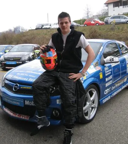 Oliver Donat Vom Kart ins Rennauto mit Coach Fredy Barth Bild: Oliver Donat Vom Kart ins Rennauto mit Coach Fredy Barth