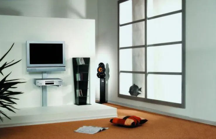 Bild: CMB-Systeme - seit 6 Jahren Partner für Multimedia Halterungen