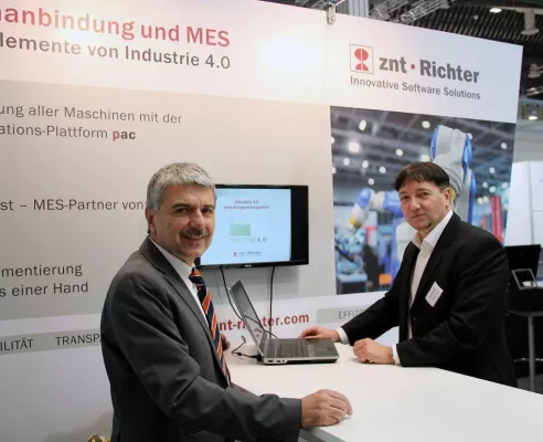 Bild: Schritt für Schritt zu Industrie 4.0 - znt-Richter stellt universelle Softwareplattform auf SPS IPC Drives vor