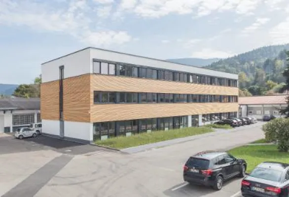 Bild: Neues Bürogebäude für August Faller KG - Statement für Nachhaltigkeit