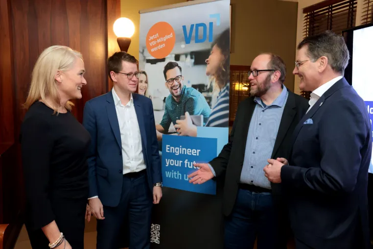 Bild: Dialog als Geschwindigkeits-Booster für Deutschland: Frühe Öffentlichkeitsbeteiligung als Schlüssel für Investitionen