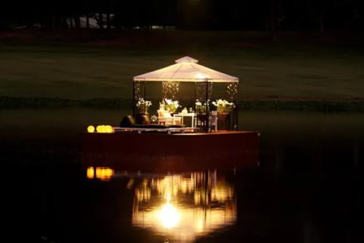 Bild: VERLIEBT, VERLOBT, VERHEIRATET: AMORS PARADIES AUF PHUKET