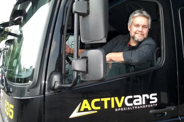 Lkw mit Fahrstilassistent ausgerüstet: Activ Cars ist für die Umwelt aktiv Bild: Lkw mit Fahrstilassistent ausgerüstet: Activ Cars ist für die Umwelt aktiv