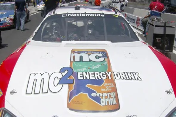 Bild: Beverage Plus präsentierte MC2 Energy Drink beim NASCAR Rennen in Mexico City