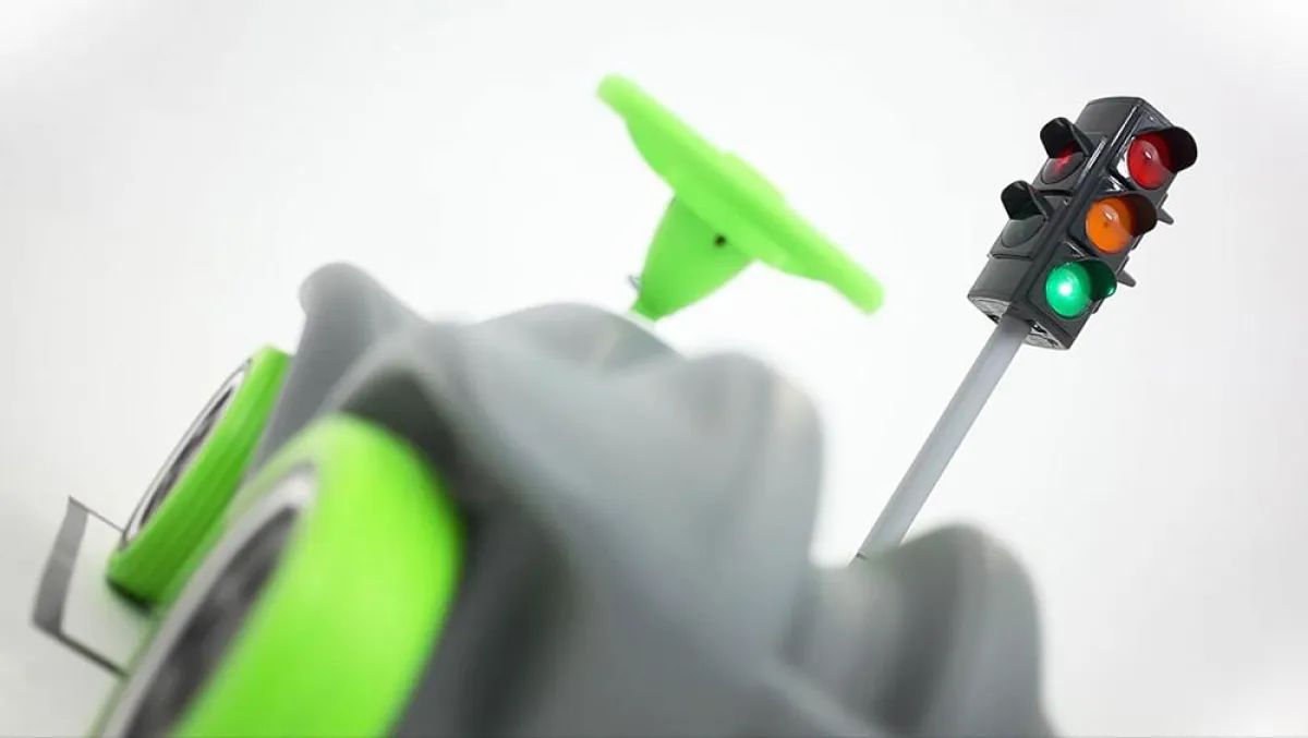 Mit Spielzeug technische Highlights in Szene gesetzt - publikomm - die b2b-Agentur