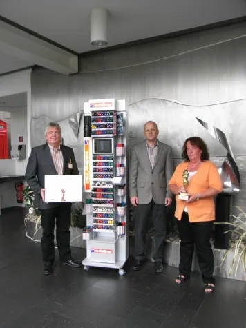 Bild: Auszeichnung - edding Tower gewinnt "POPAI European Award 2009" in Gold