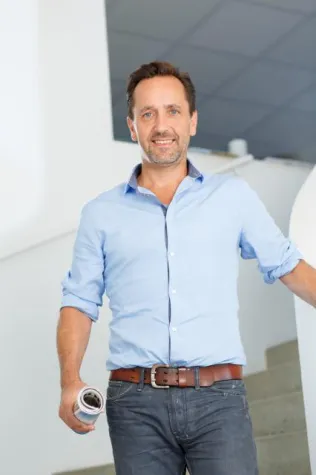 Digital Transformation Award: Pointslook ist Finalist mit Siglinde Fischer Charming Places Bild: Digital Transformation Award: Pointslook ist Finalist mit Siglinde Fischer Charming Places