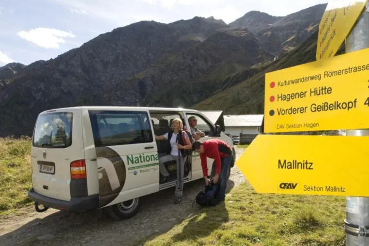 Ankommen. Einsteigen und Erleben: Hochsaison für den Nationalpark Wanderbus in Kärnten Bild: Ankommen. Einsteigen und Erleben: Hochsaison für den Nationalpark Wanderbus in Kärnten