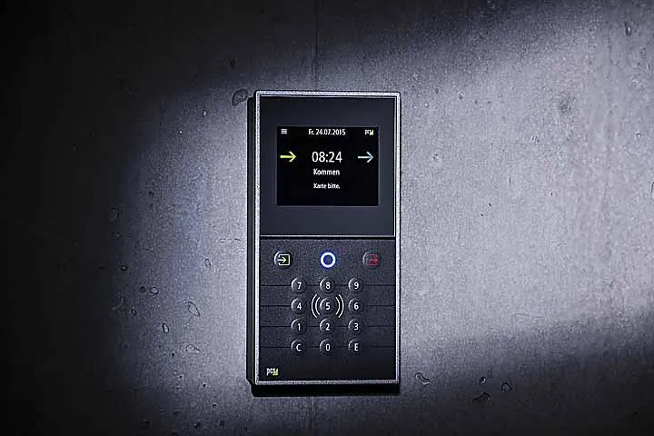 PCS präsentiert neues hybrides Zeiterfassungsterminal INTUS 5200 mit Touch und Tastatur Bild: PCS präsentiert neues hybrides Zeiterfassungsterminal INTUS 5200 mit Touch und Tastatur