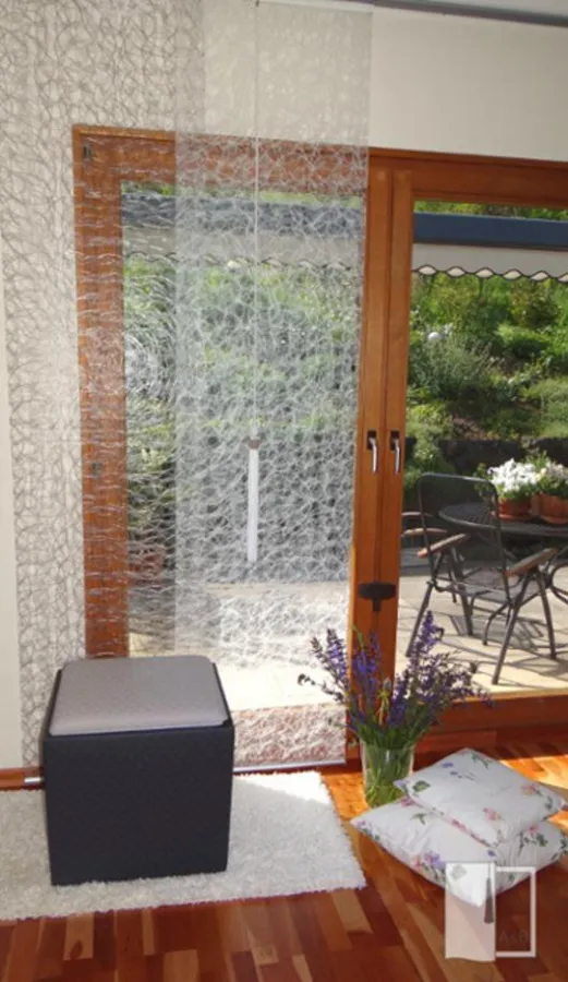 Schiebevorhang-   Moderne Struktur mit Decopanello  und Decorino-  Design für das Fenster