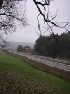 Bild: 1 Jahr Widerstand gegen den Autobahn-Wahn: Bürgerinitiative "A8 - Bürger setzen Grenzen" feiert Jubiläum