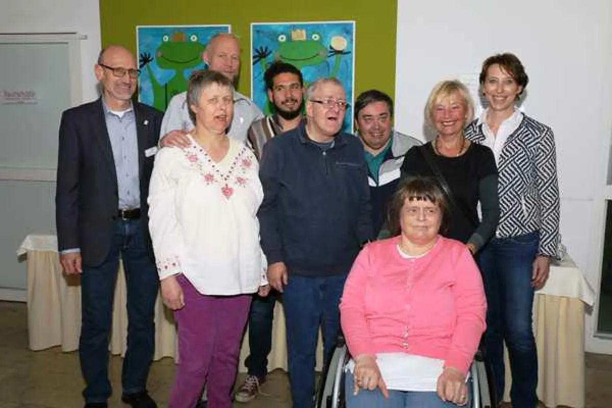 Eröffnung der Ausstellung „Bewegt – Bemalt – Bestaunt“ von Künstlern der Stiftung Liebenau.