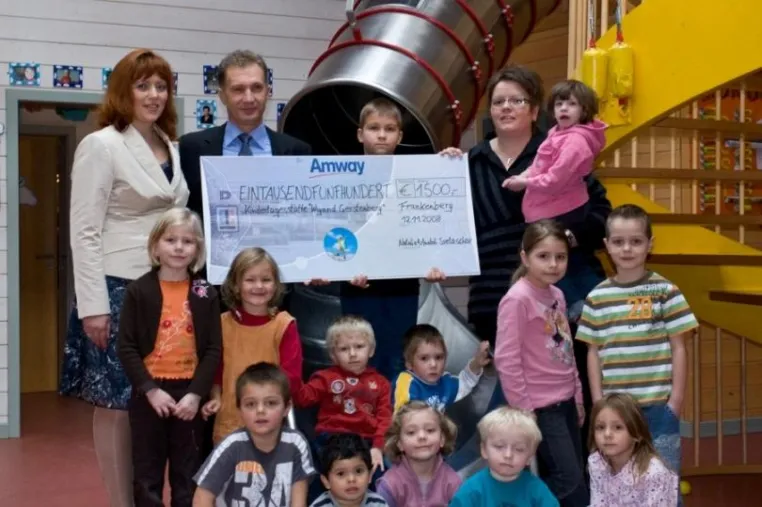 Bild: One by One - 1.500 Euro für Kinder in Frankenberg