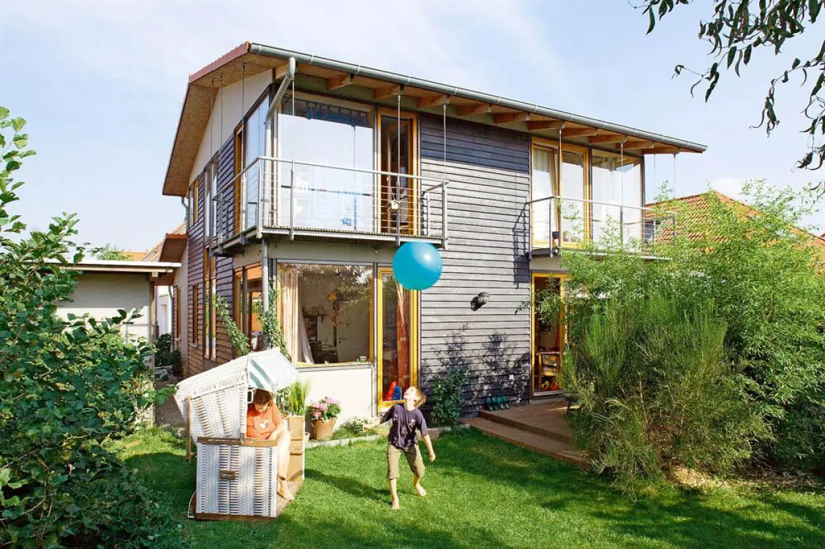 Mit einem Arbeitgeberdarlehen lässt sich der Traum vom eigenen Haus einfacher verwirklichen. Foto: LBS