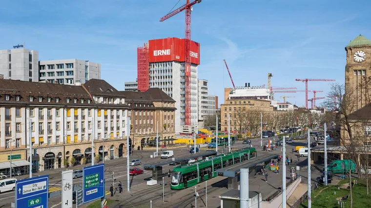 Bild: Nahezu unbemerkt: Hochhausrückbau innerhalb RCS Einhausung