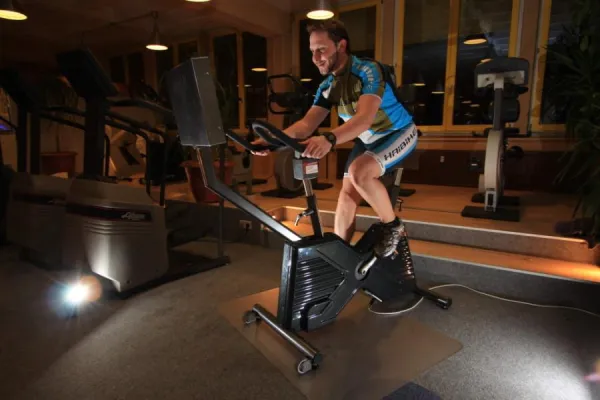 Bild: Vertrieb und Testcenter für das „XRBike“ (Cardio X-perience Bike) in Deutschland