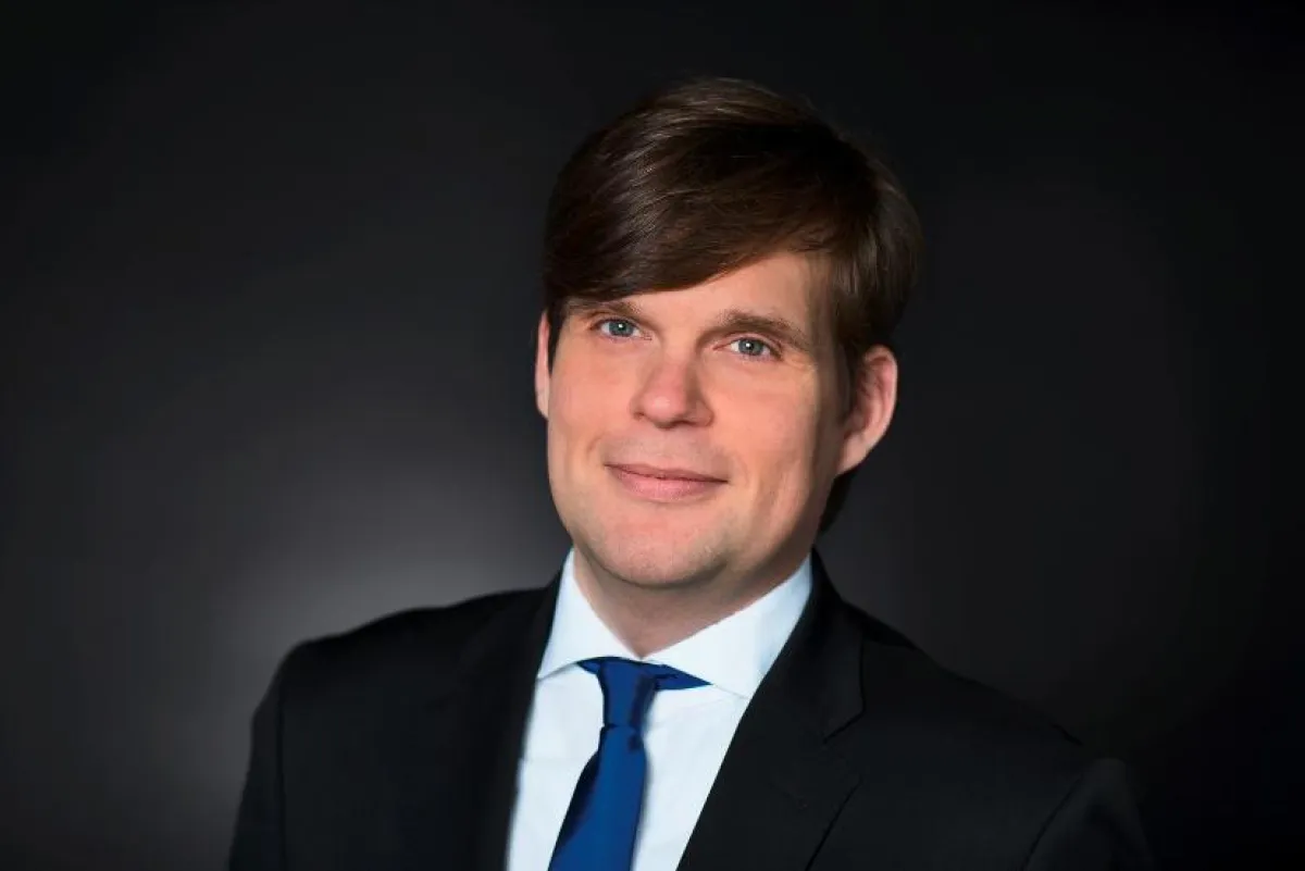 Sascha Hanekopf - Associate Director Investment - Savills Immobilien Beratungs-GmbH